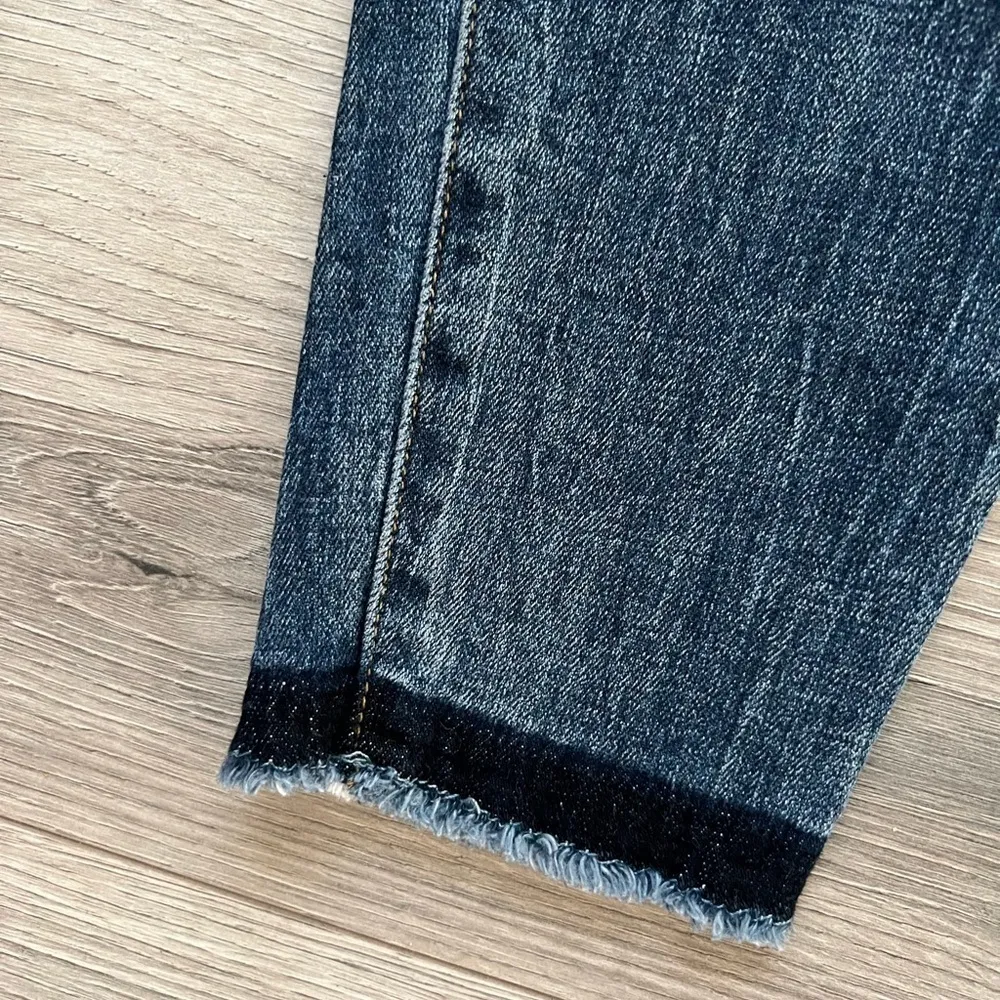 Frame Denim Le High Skinny Jeans in Langstone Acid Sandblasted Wash Blue | 26 - Image 10