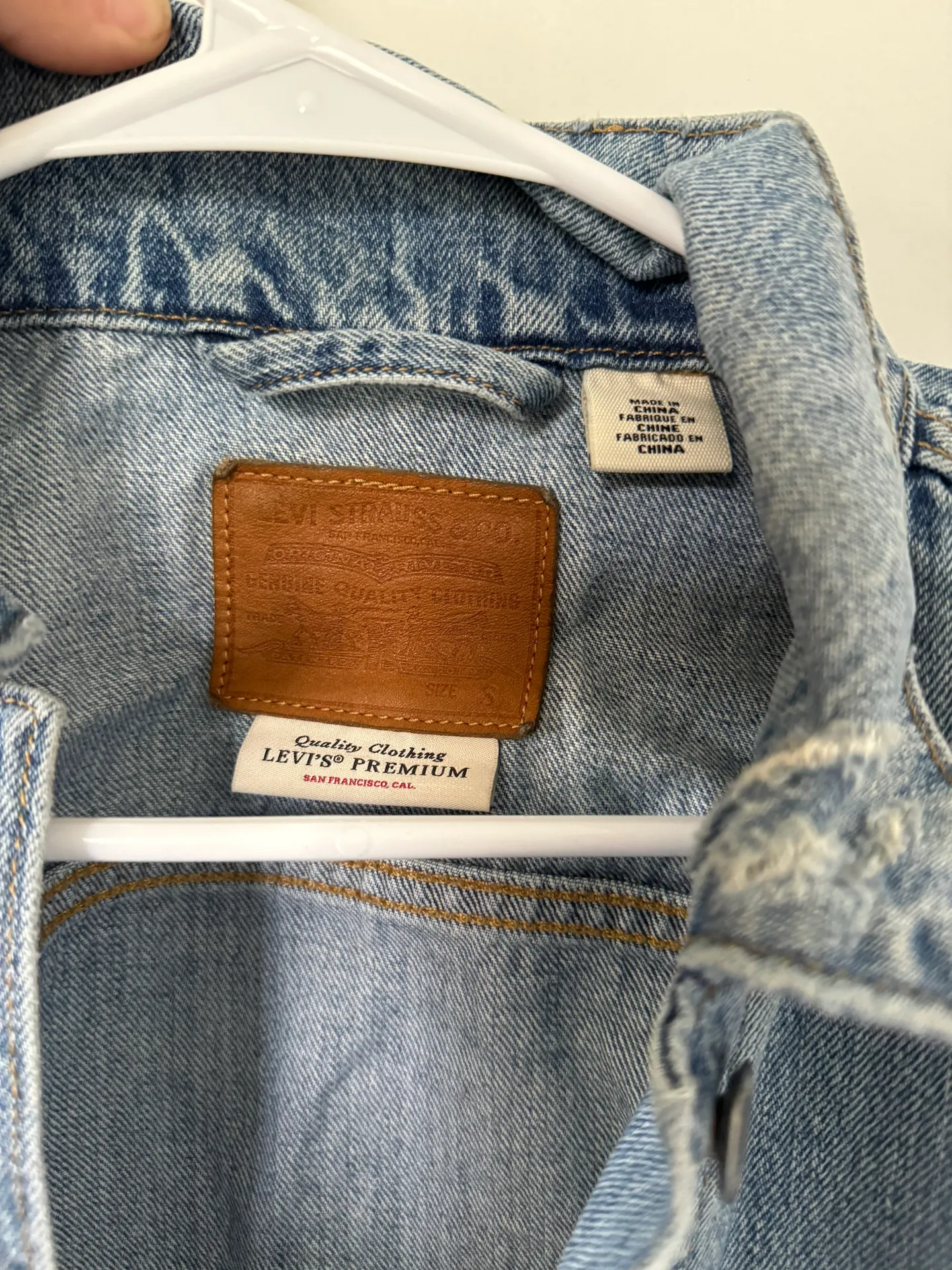 Levi's Premium Jean Jacket - Image 3