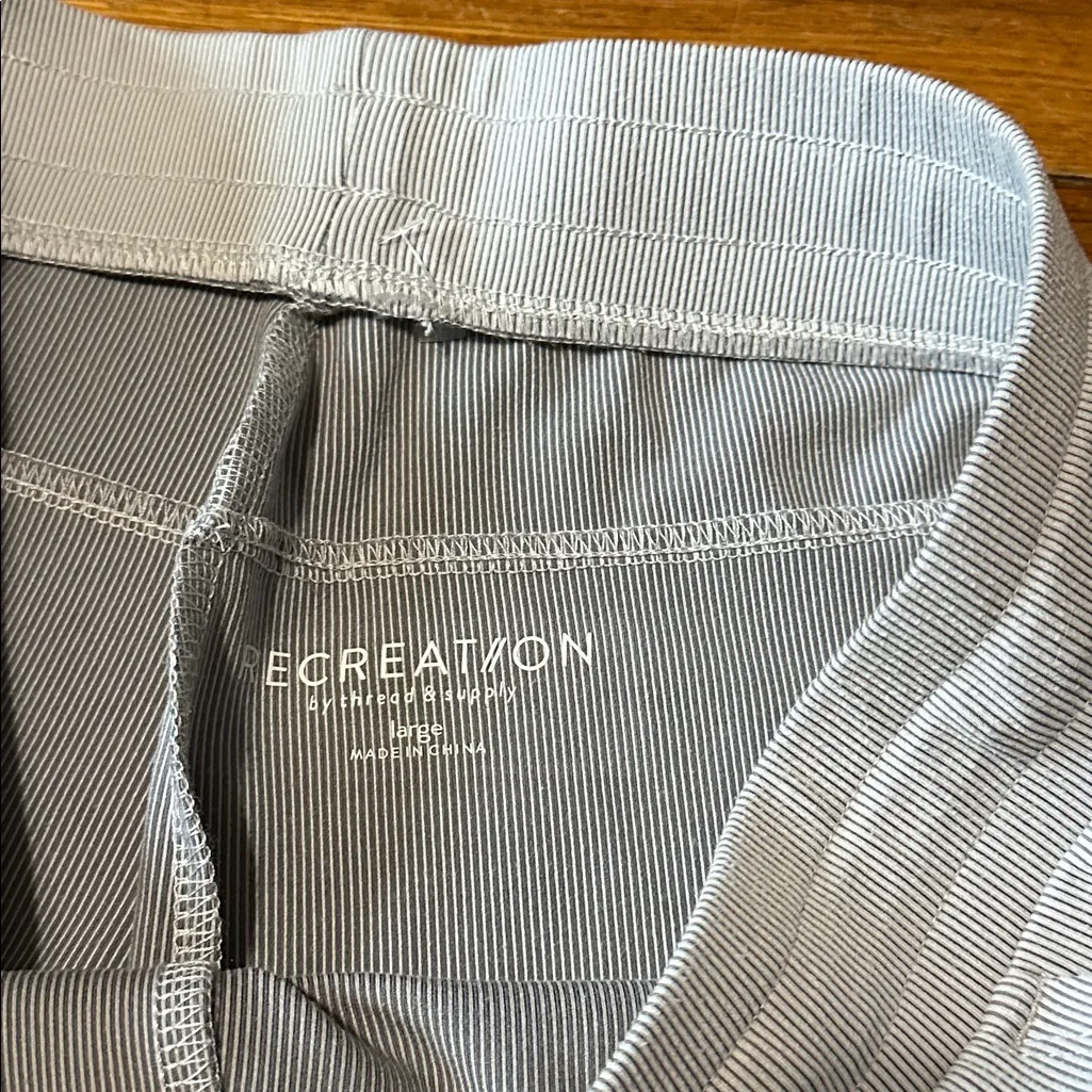Recreation by Thread & Supply Women’s Lounge/Athletic Shorts, Large Gray - Image 2
