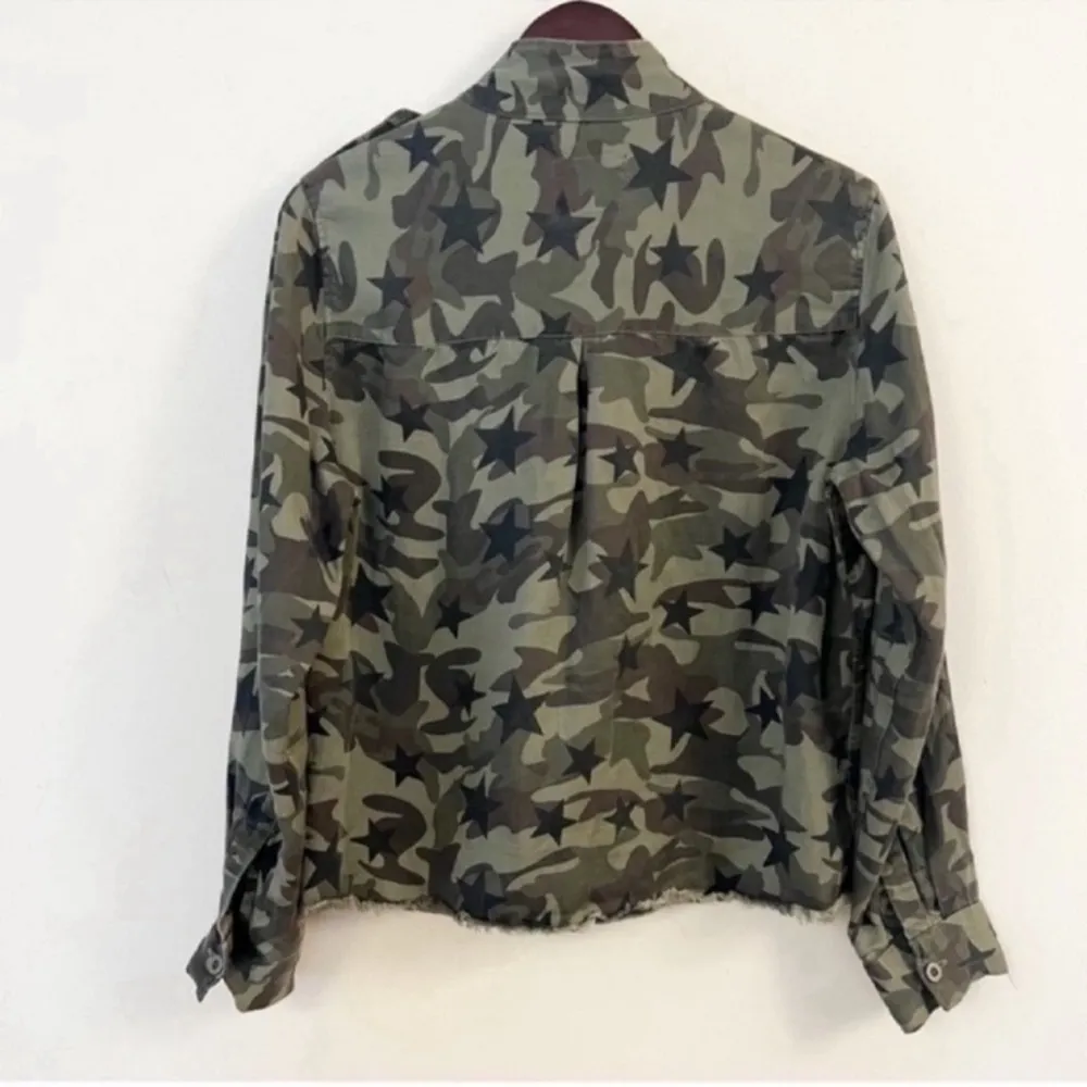 Hendrick Star Camo Jacket Green Army Frayed Hem Women’s Small Button Front - Image 6