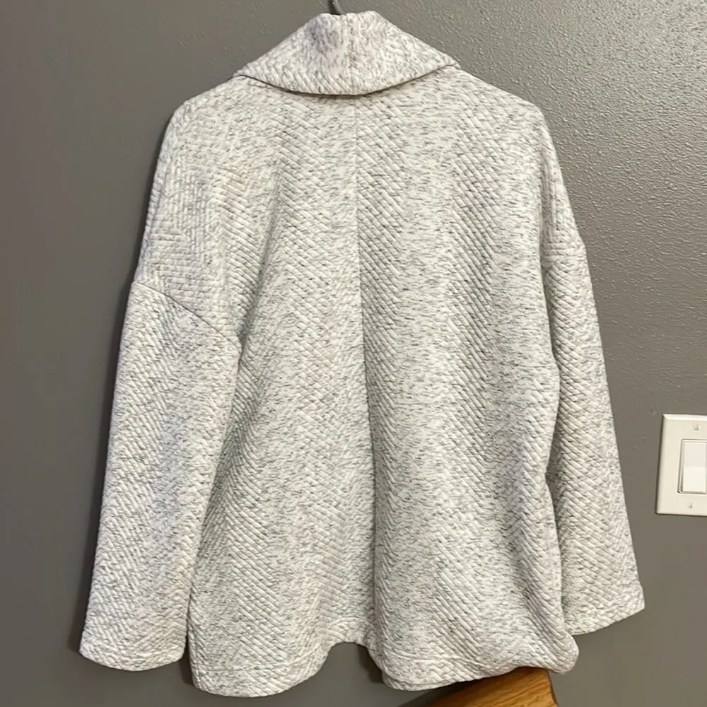 Like new Fabletics Vanessa quilted cardigan - Image 7