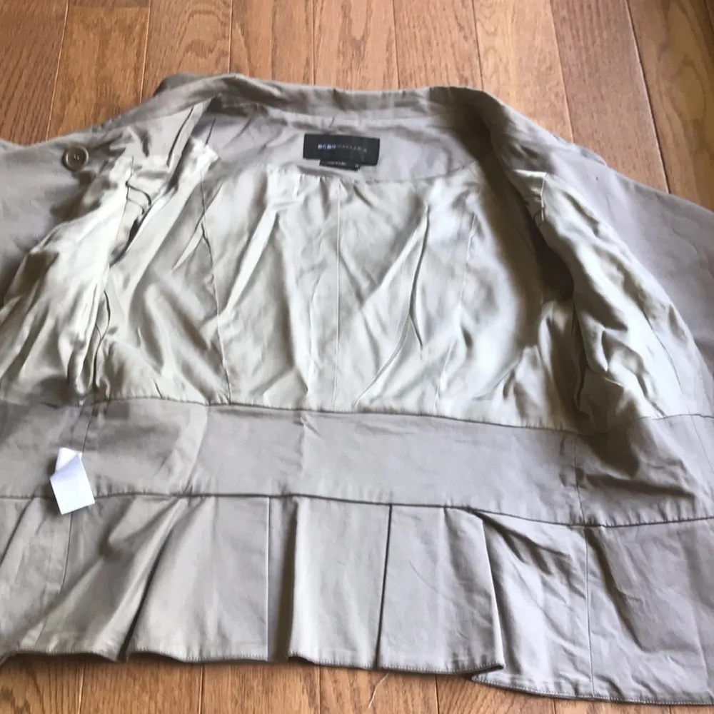 Bcbgmaxazaria taupe short sleeve jacket - Image 12