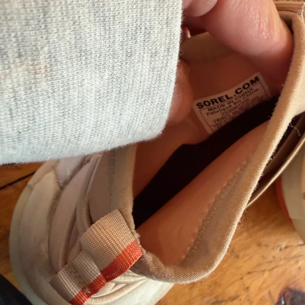 Sorel Explorer Defy Mid Shoe size 11 - Image 7