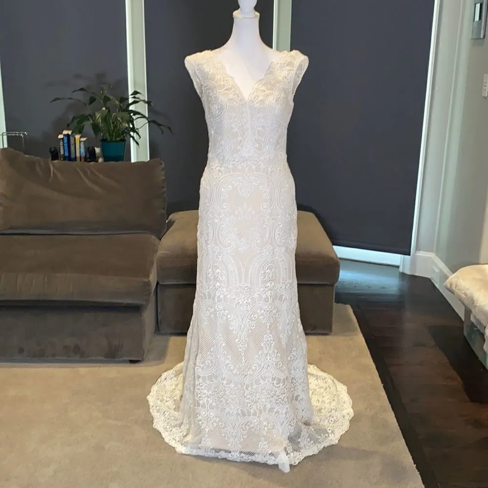 Women’s Bohemian Wedding Dress with Nude Lining Zip Up Back Size 2 NWT - Image 3