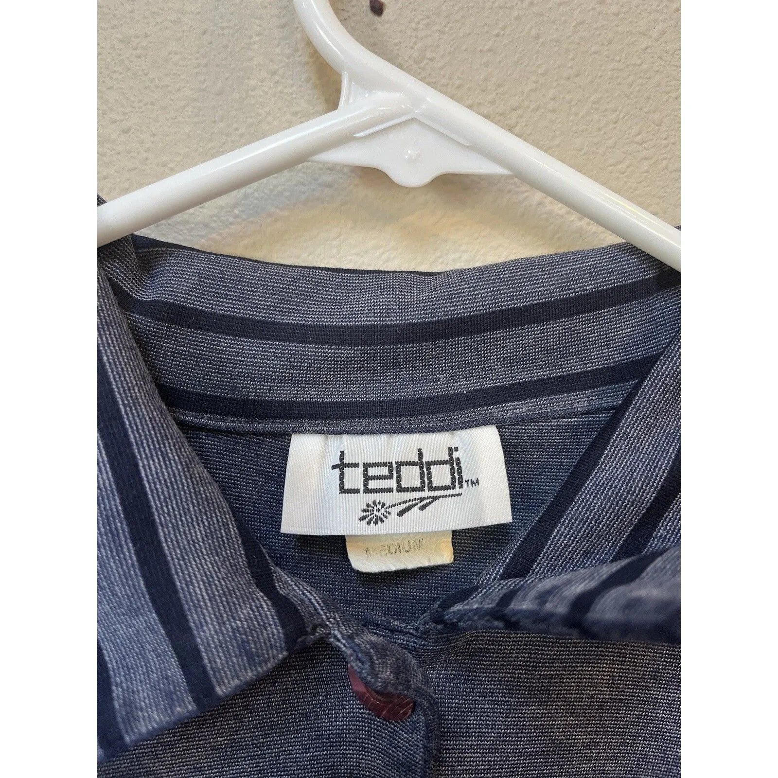 Vintage 80s Teddi Blue Embroidered Polo Button Top Medium - Image 4