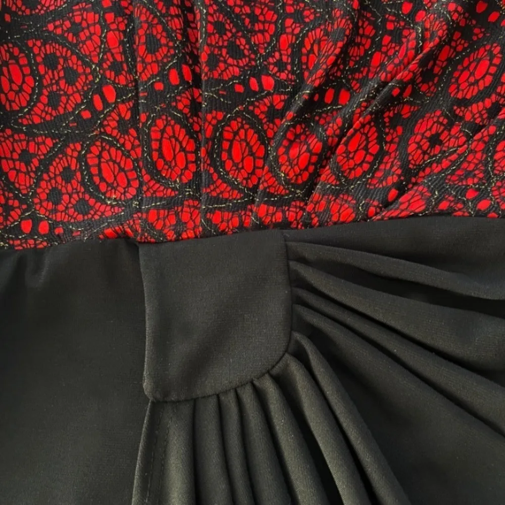 En Focus Woman Black and Red Sleeveless‎ Sheath Dress - Image 4