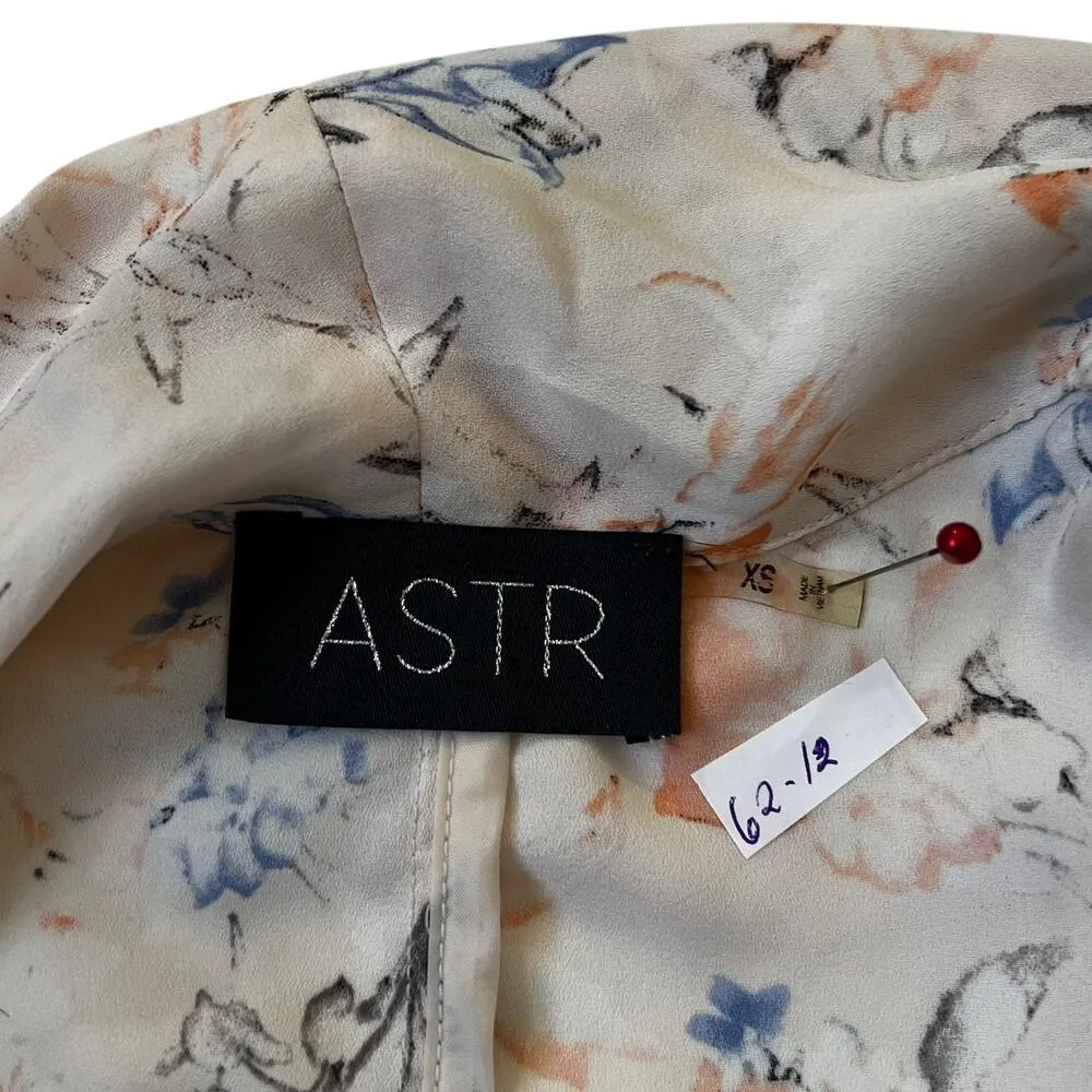 ASTR Light Pink Floral Blazer Women Size XS | 62-12 - Image 3