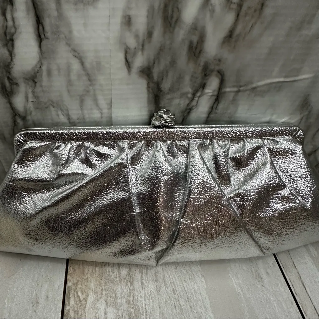 Vintage Silver Leather Kiss Lock Micro Clutch Party Event Evening Christmas NYE - Image 2
