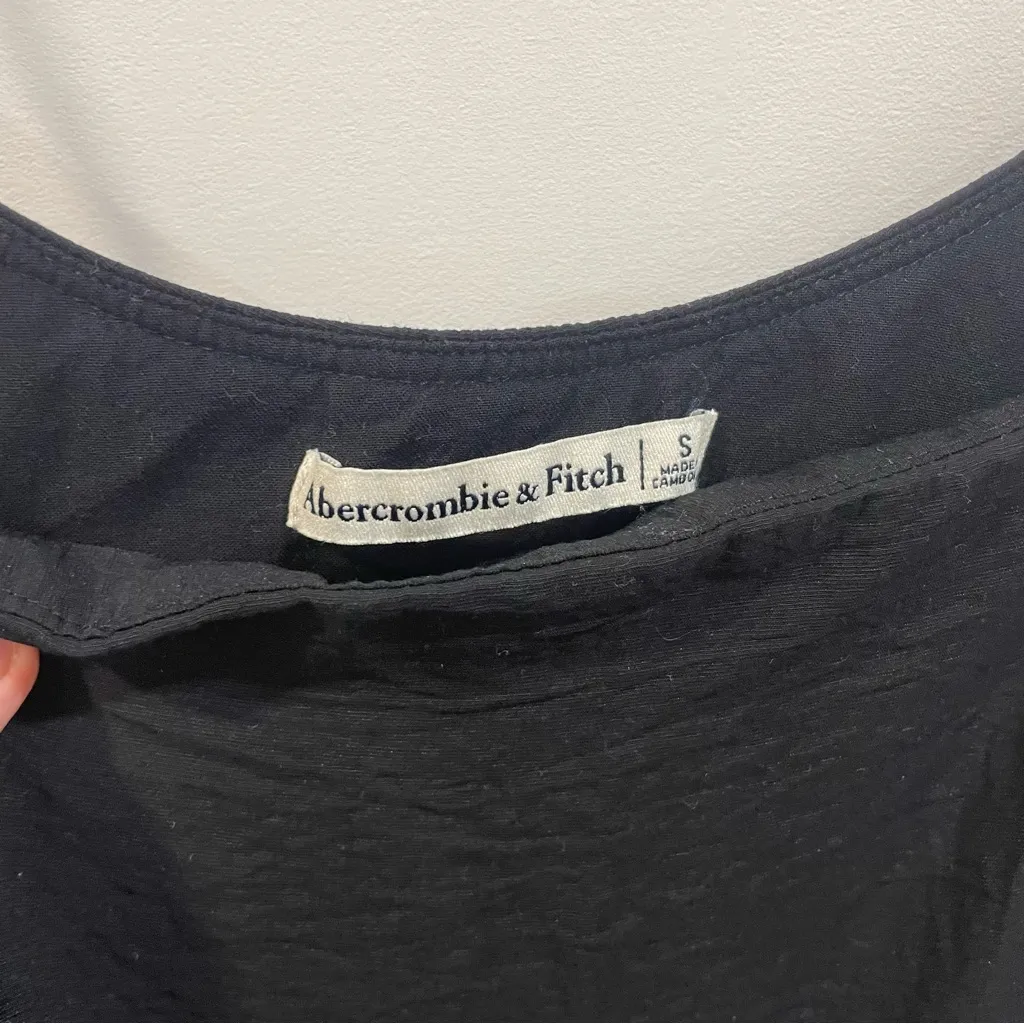 Abercrombie & Fitch Black Midi Dress sz small - Image 5