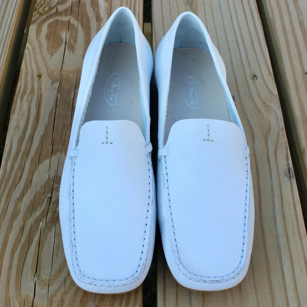 Talbots White Leather Flats Minimalist Design - Image 2