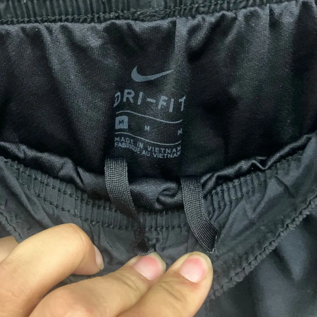 Nike running drifit solid black 3” inseam size medium #751 - Image 3