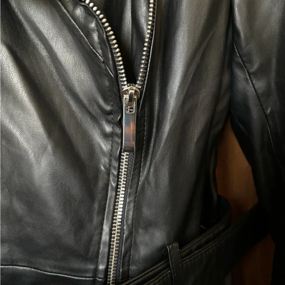 International Concepts Black Leather Jacket Size Small - Image 6