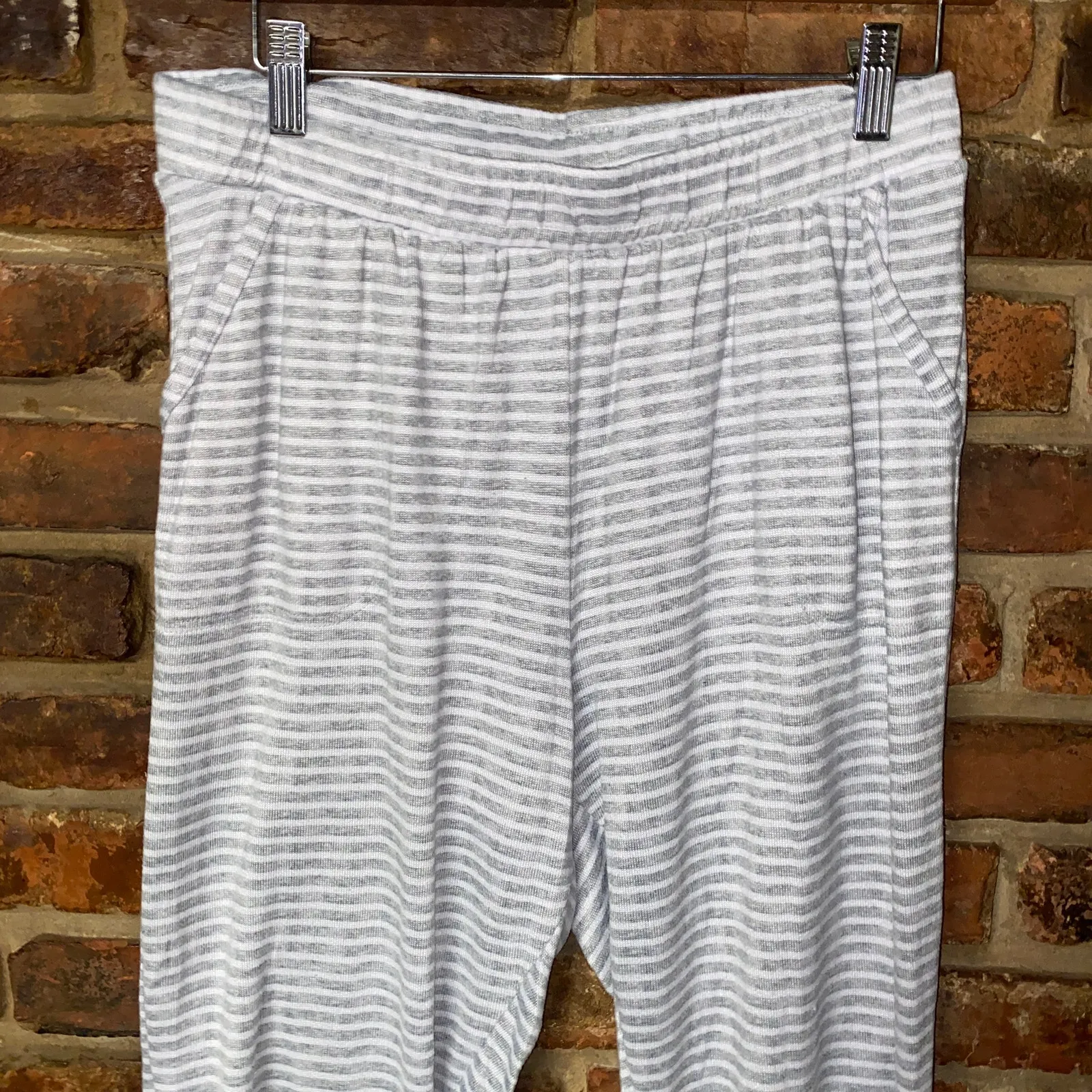 Tahari Gray & White Striped Knit Sleepwear Pajama Pants Women's Size Large - Image 2