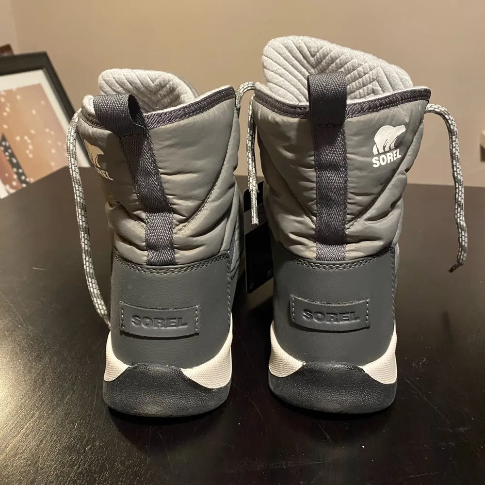 Sorel Whitney II short lace winter water proof insulated boot size 8.5 in quarry - Image 4