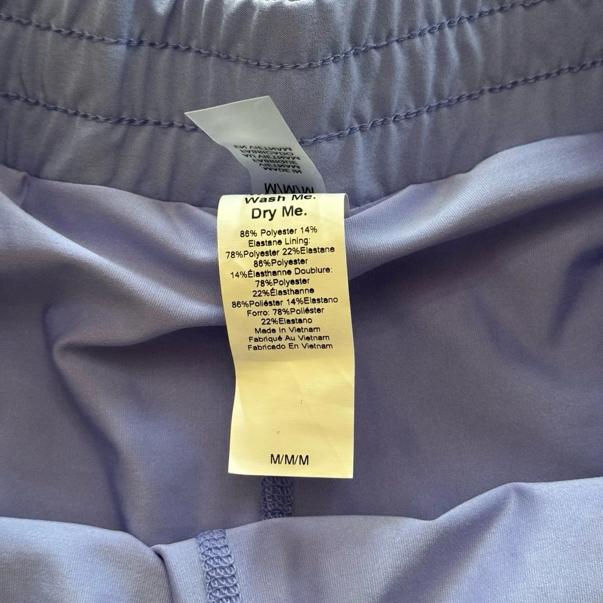 Beyond Yoga Go Retro Short Periwinkle Cloud True White
Size Medium - Image 9