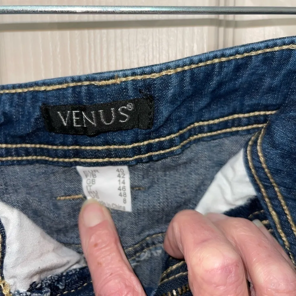 Venus Lace Accent Denim Mini Skirt medium wash size 8 - Image 8