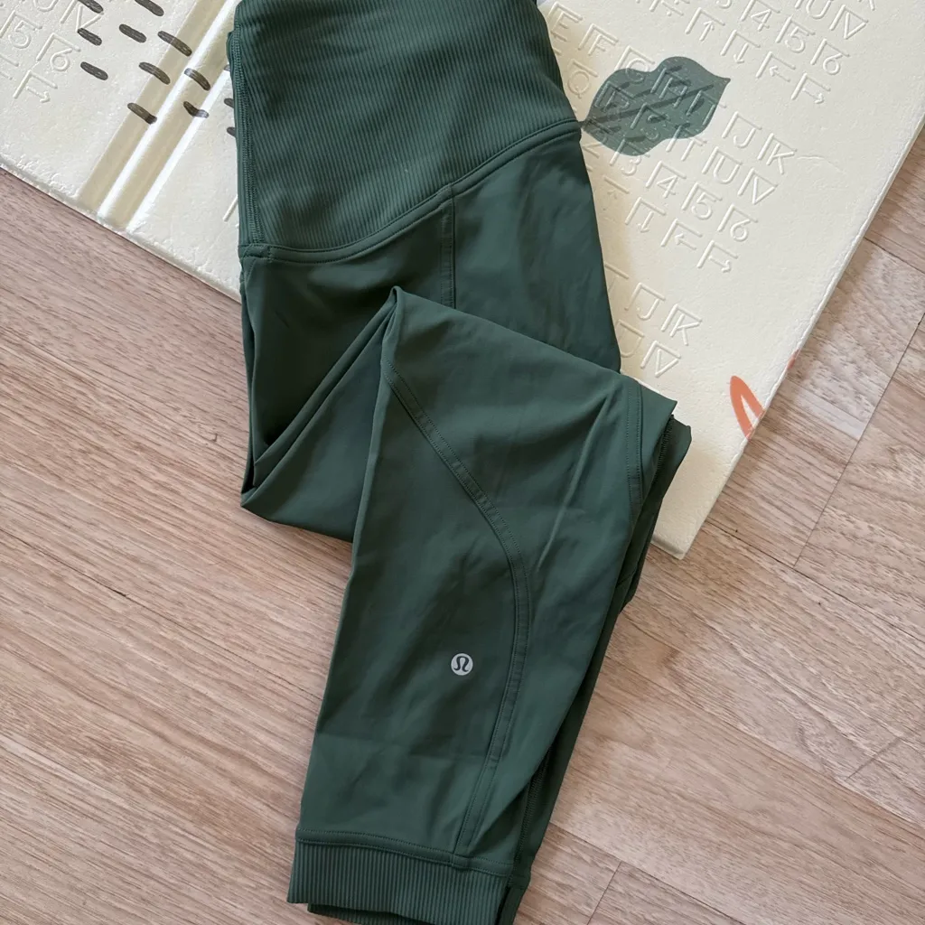 Lululemon Train Free High-Rise Crop 23"
Algae Green Size 10 - Image 5