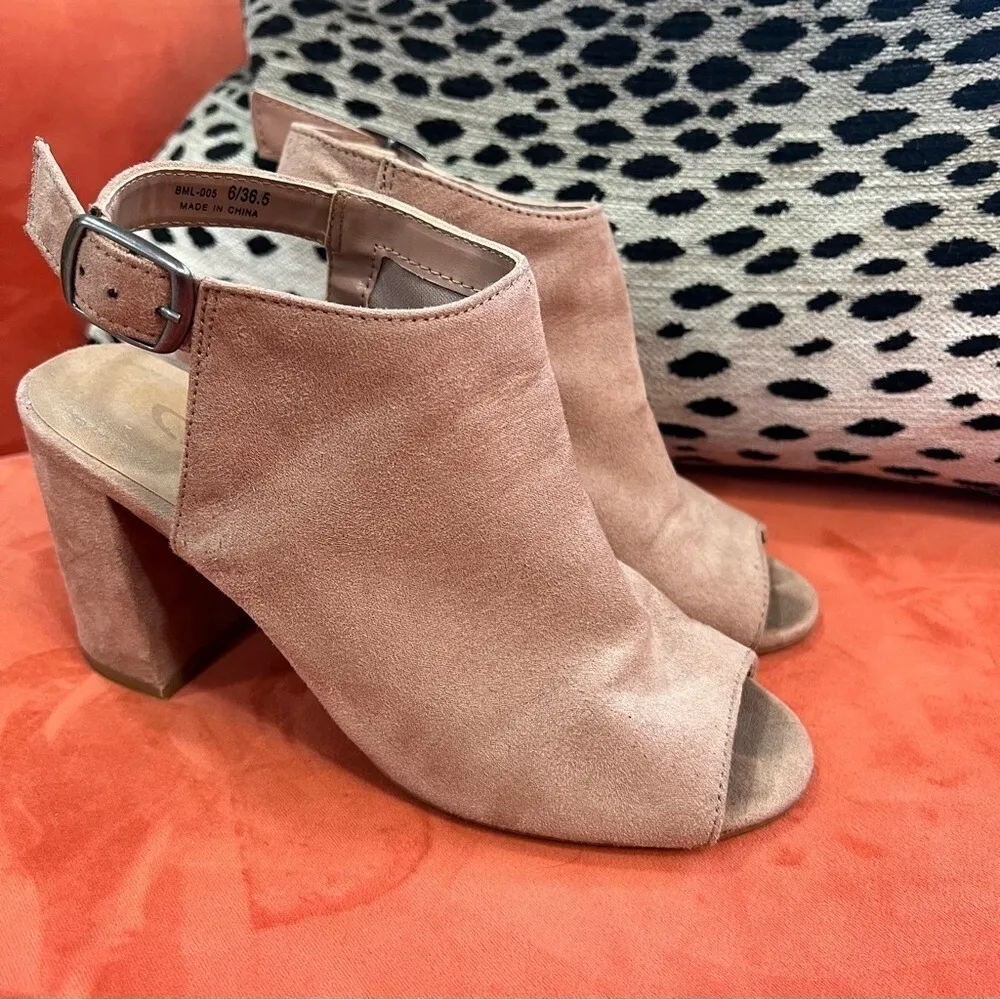 CL by Laundry Blush Pink Suede Peep Toe Slingback Block Heel Sandals Chic Boho 6 - Image 2