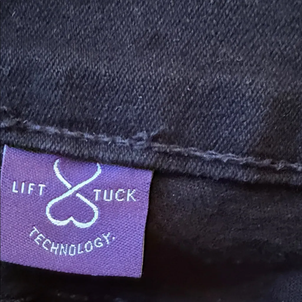 Elegant Black Flare Women's Jeans Size 14 - Image 8