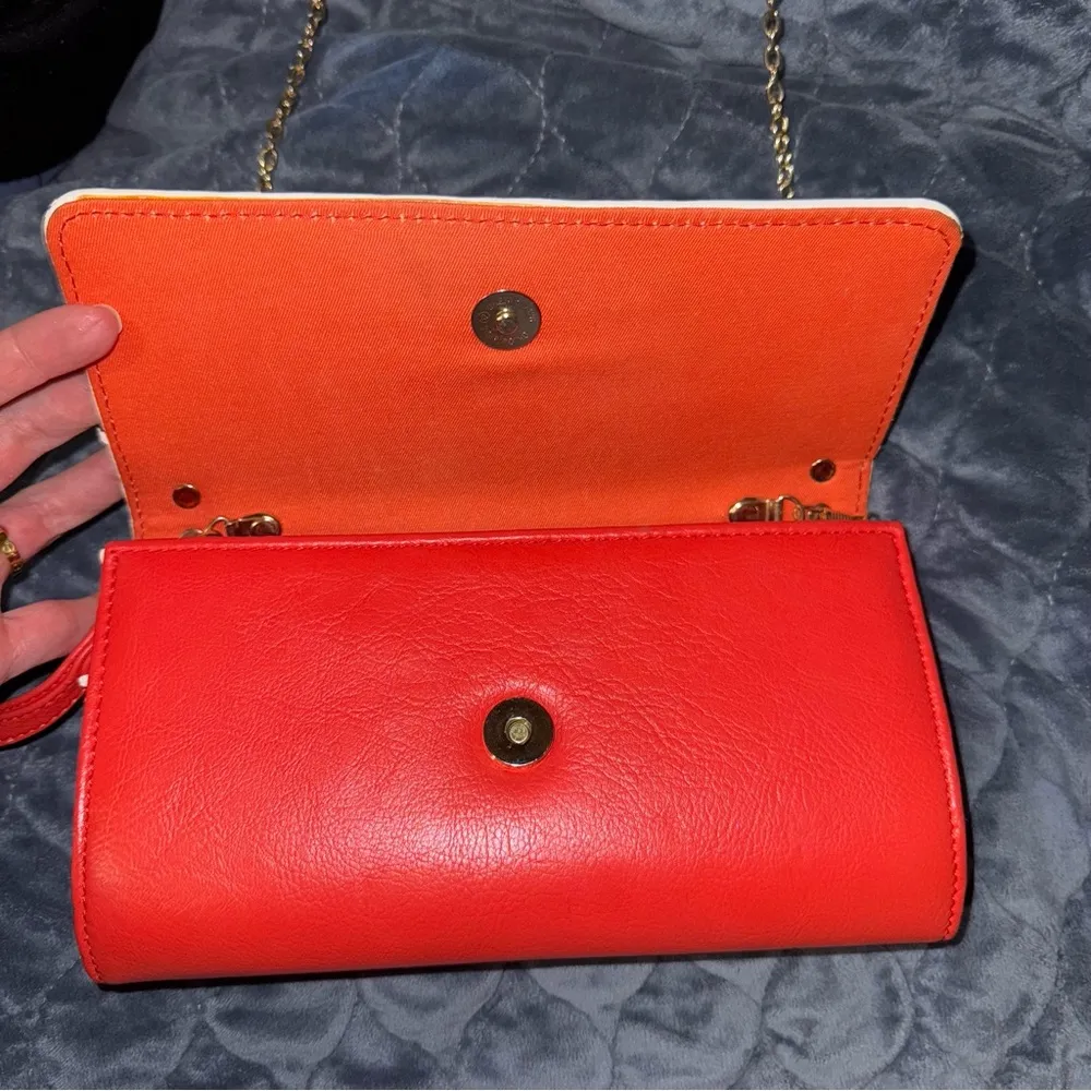 Aldo White and Red Clutch with Chain Accent - Image 4