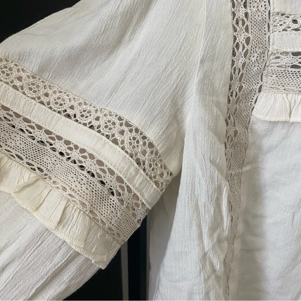 NWT American Eagle High Neck Cut Out Top - Image 4