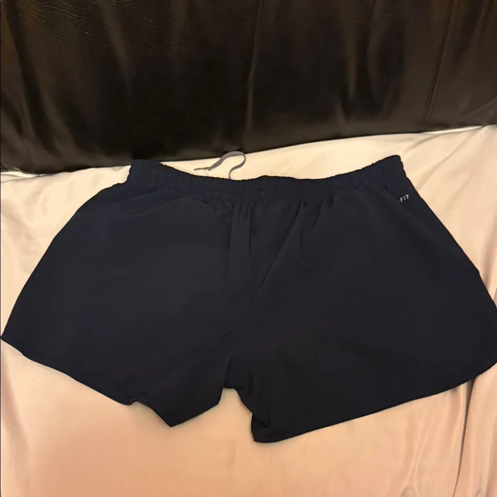 Nike Women's Dark Blue Athletic Shorts - Image 3