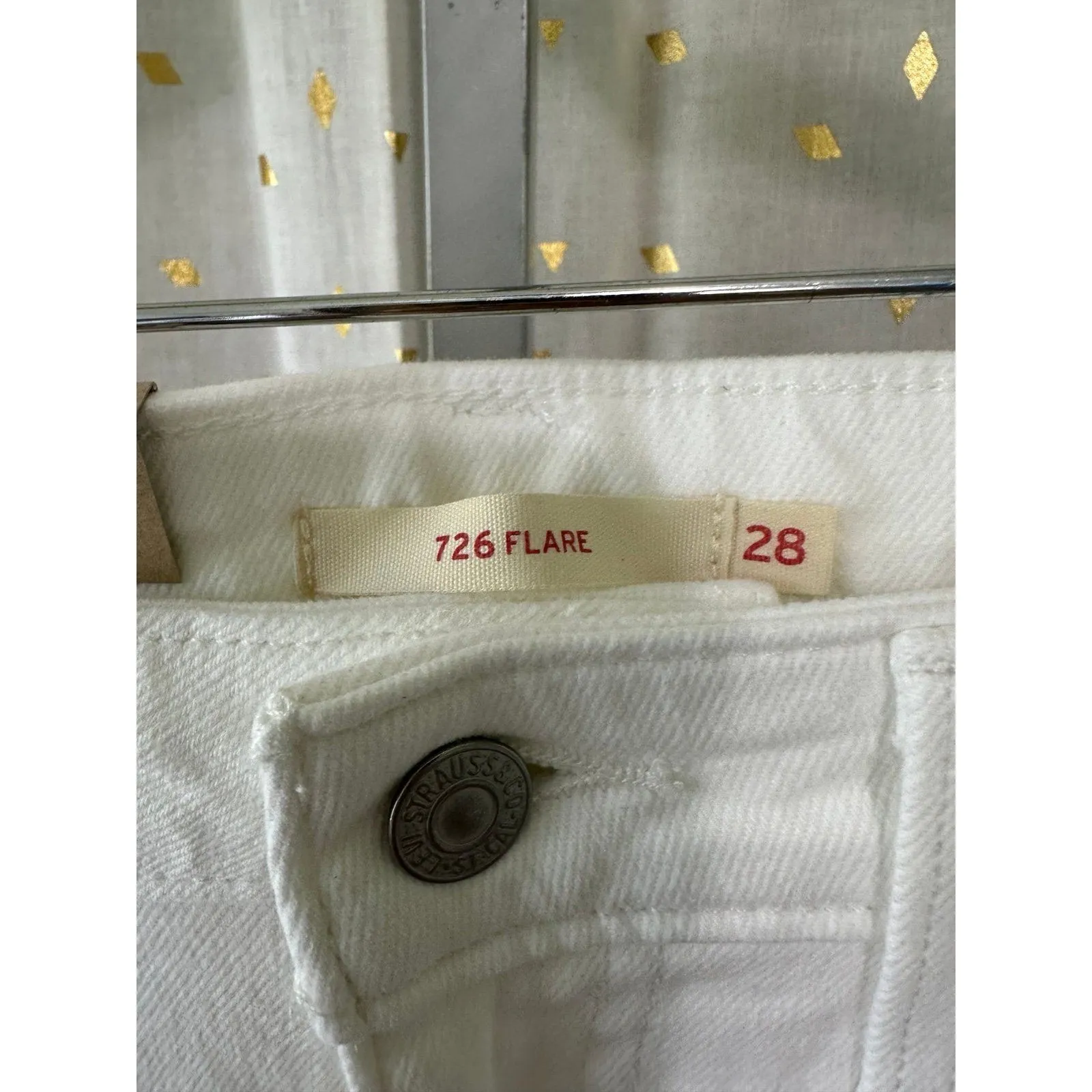 NWT Levi’s 726 High Rise Slim Through Hip Thigh Flare White Denim Jeans 28 - Image 6