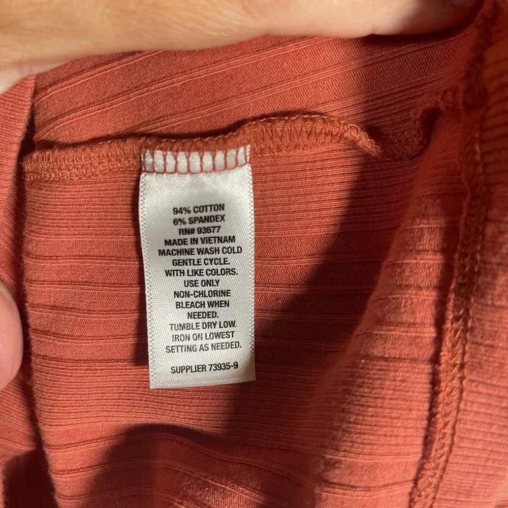 Women’s Ana Long Sleeve burnt orange ribbed long sleeve shirt Medium - Image 3