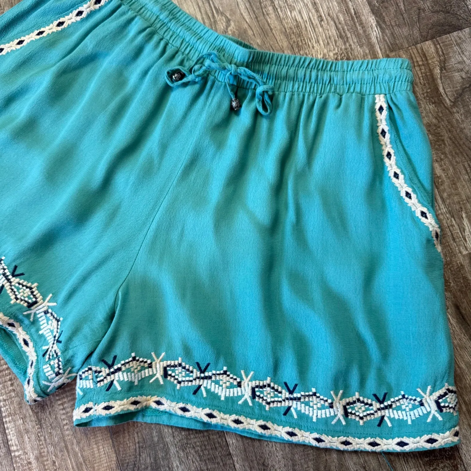 Anthropologie HEI HEI‎ Embroidered Isle Shorts Turquoise , Size M - Image 2