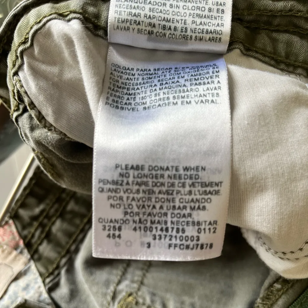 Levi's Women Cargo Shorts Pockets Lightweight Outdoor Faded Green Size 14 - Image 5