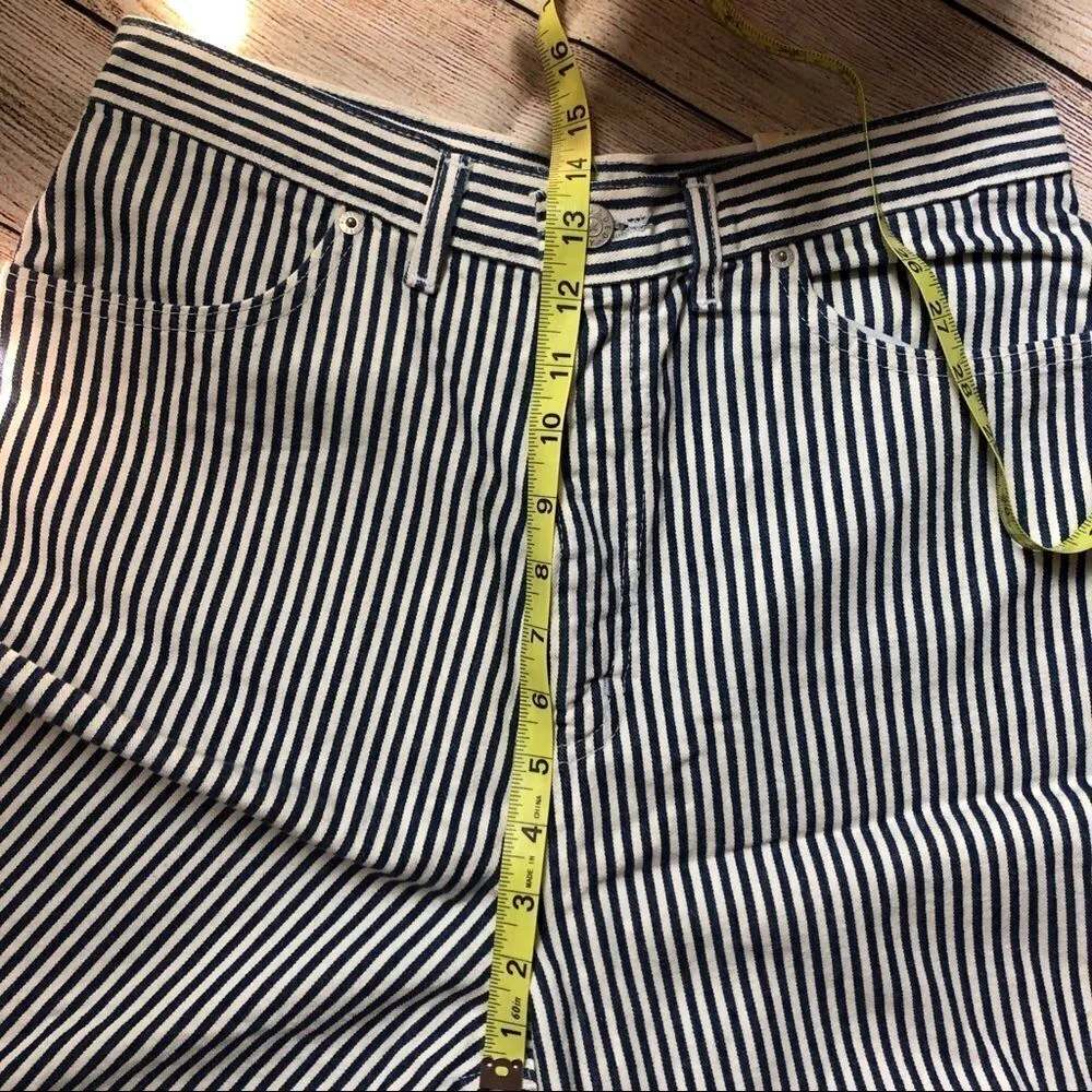 Faded Glory Shorts Classic | Mid Thigh Denim (NWT) - Image 5