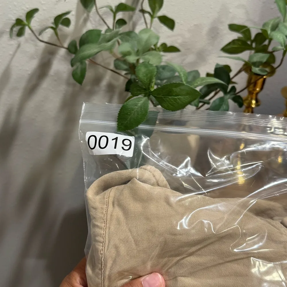 Faherty Size Large Tan Arlie Romper Button Up Collared Linen Blend Casual Comfy - Image 7