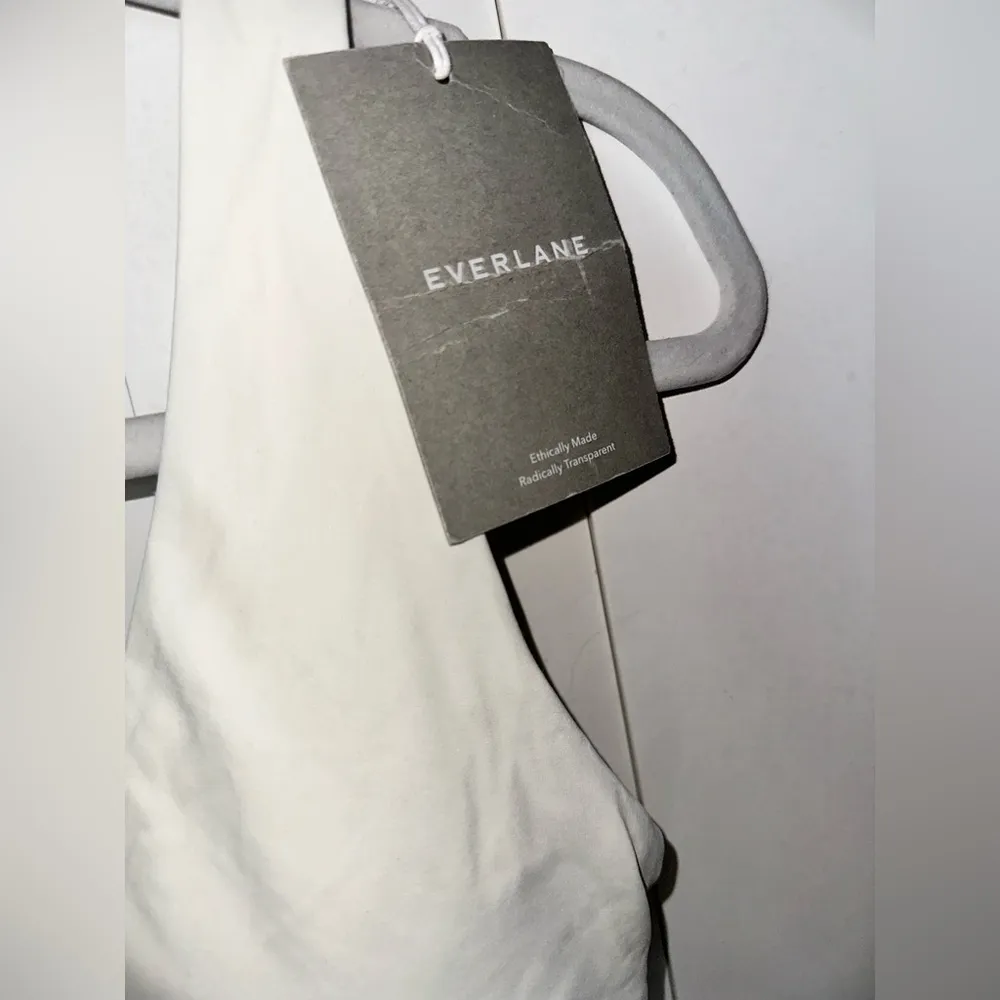 NWT Everlane The Tie-Front Bikini Top in
Off-White - Image 5