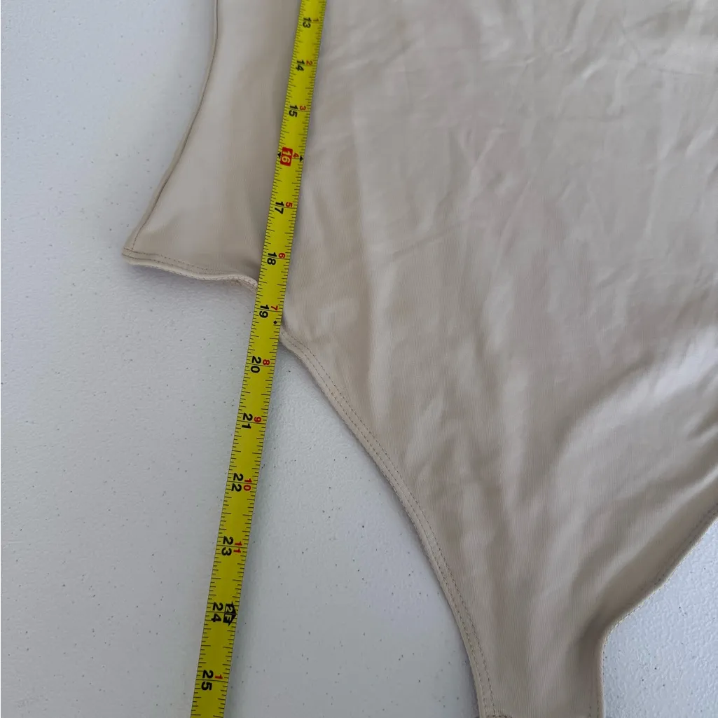 House of Harlow 1960 Beige size Large Bodysuit Shape wear Top Shirt V - Image 5