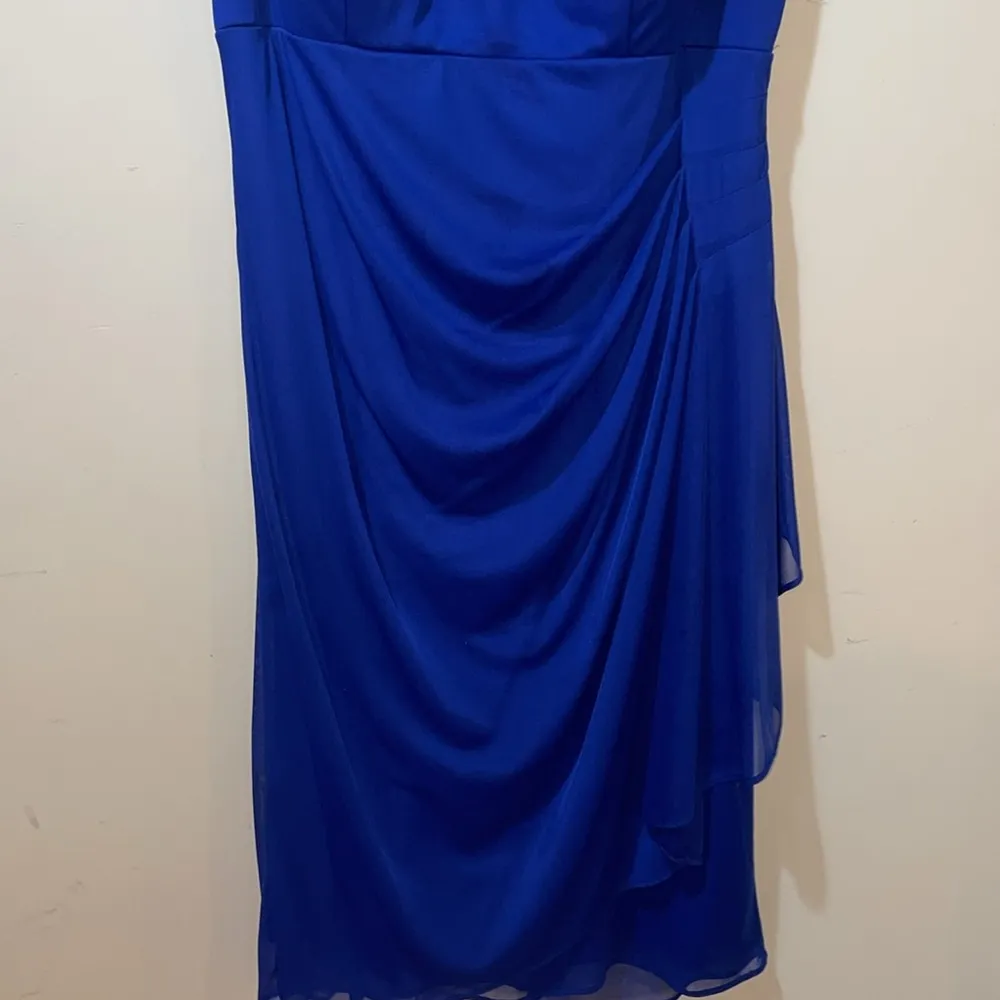 Womens XSCAPE Beaded Sequined Sexy Formal Dress - Image 3