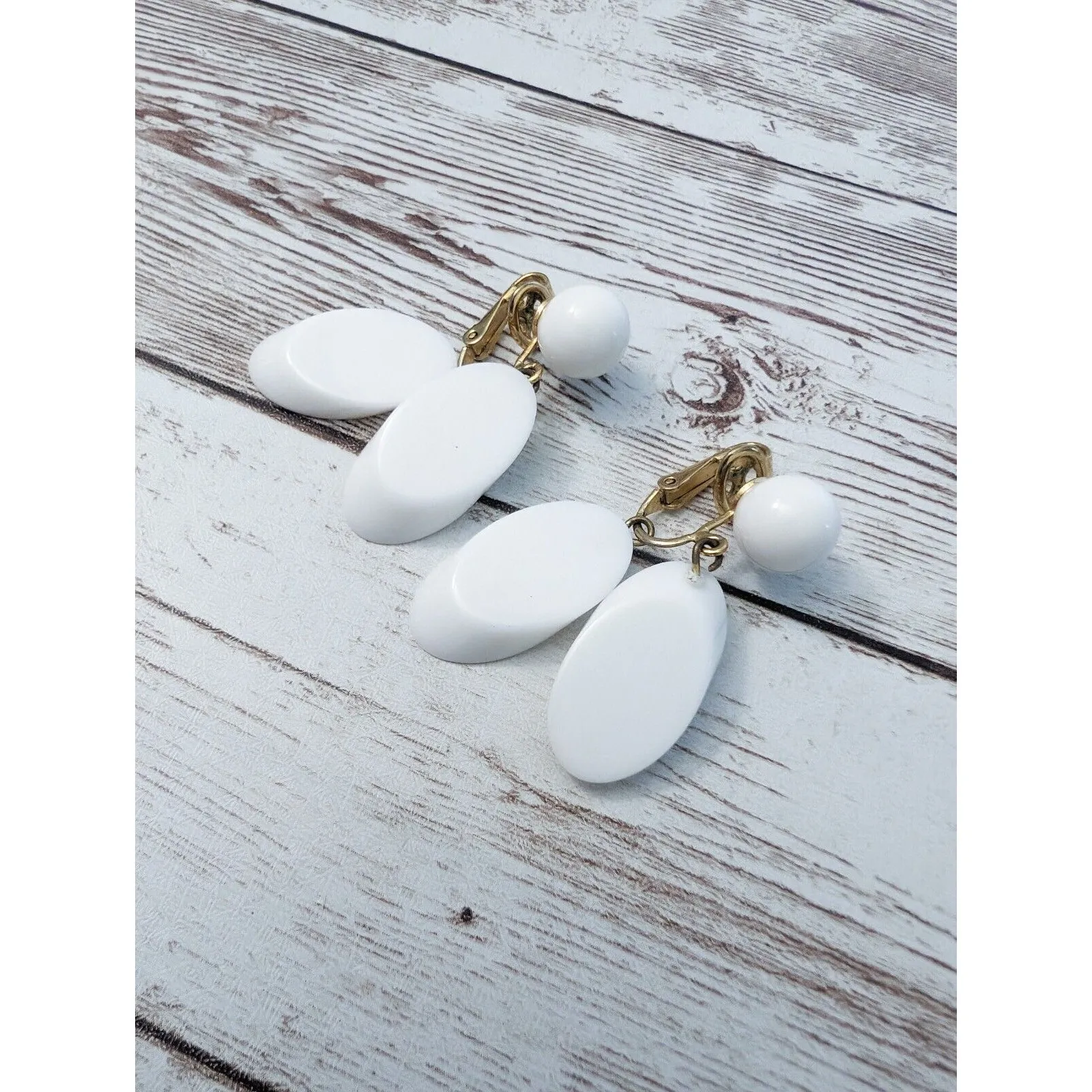 Vintage Trifari Clip On Earrings - White Double Dangle - Large - Image 3