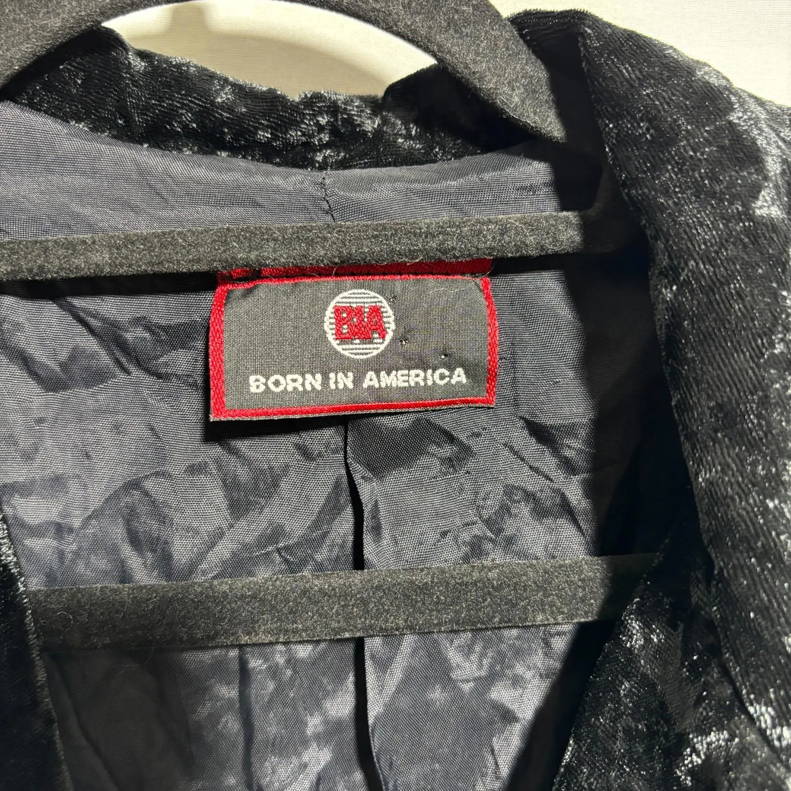 Vintage Black Velvet Blazer Jacket Womens 6 Velour‎ 3 Button Gothic Vamp Witchy - Image 3