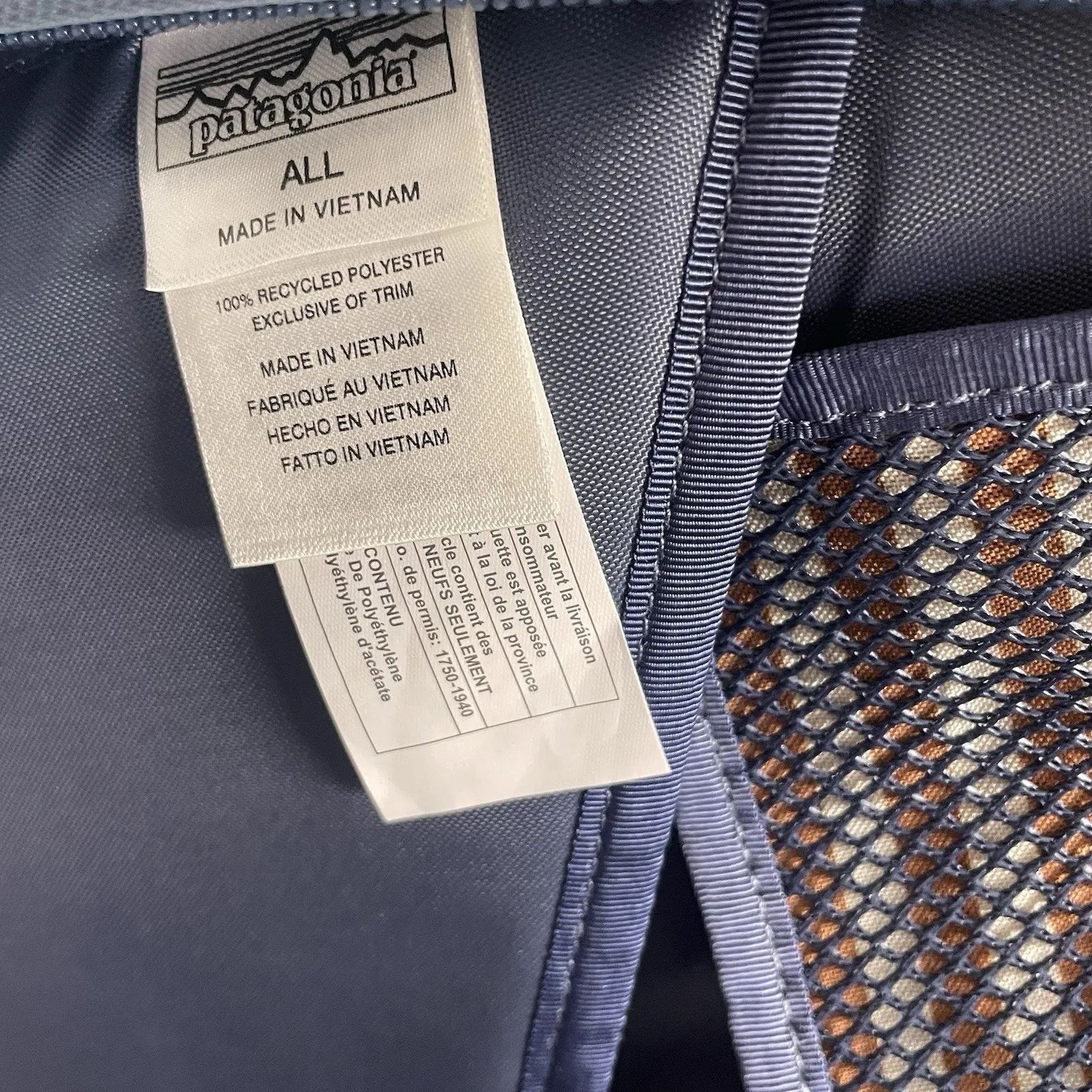 Patagonia  Planing Divider Backpack 30L Interior Pockets Padded Shoulder Harness - Image 8