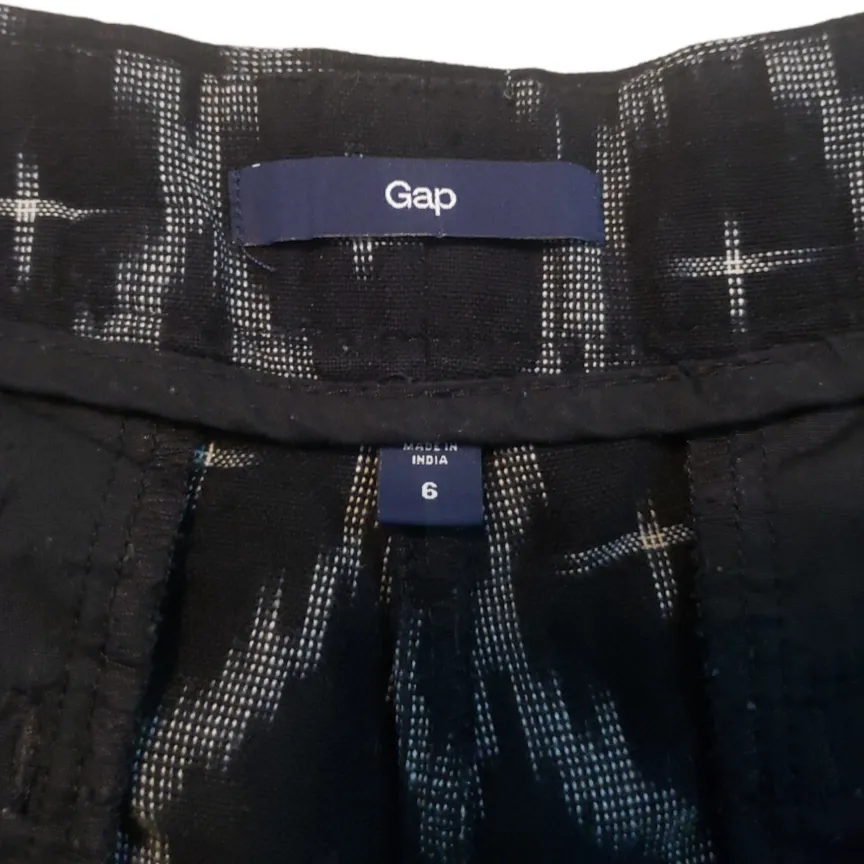 Gap Shorts Size 6 Geometric Print Women's Casual Ikat Canvas Shorts 100% Cotton - Image 3
