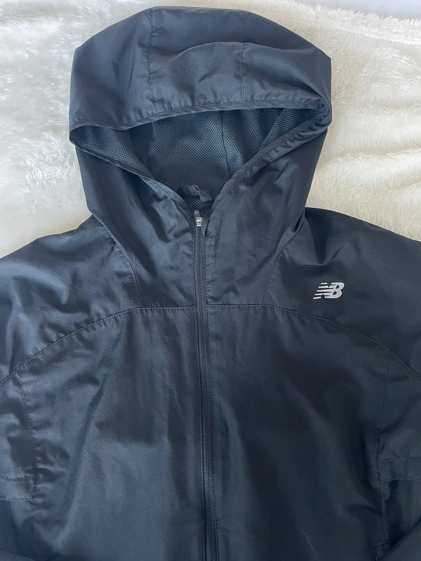 New Balance Lightweight Jacket - Image 2