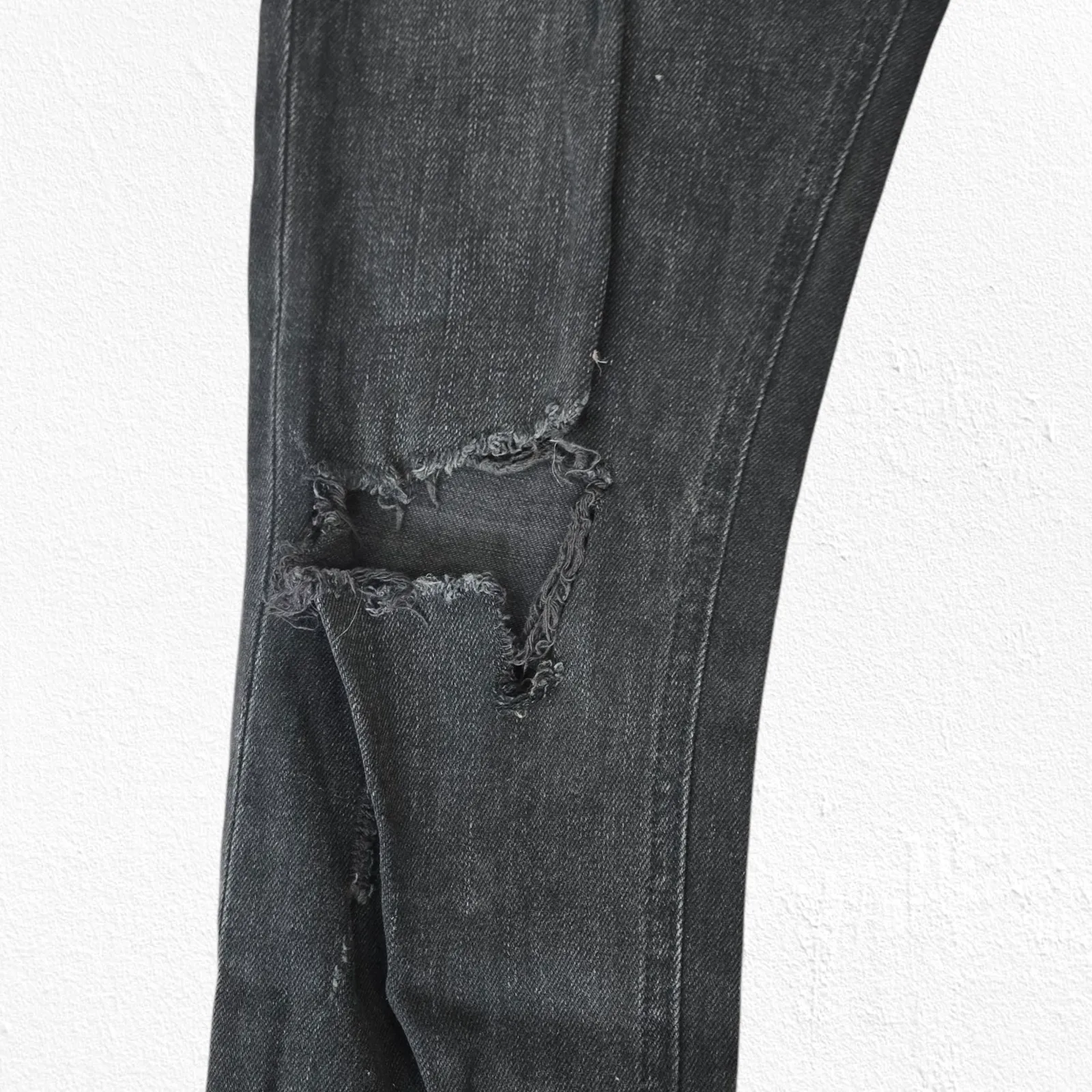 Rag & Bone Distressed Black Skinny Jeans Rock With Holes Mid Rise 29 USA Made - Image 10
