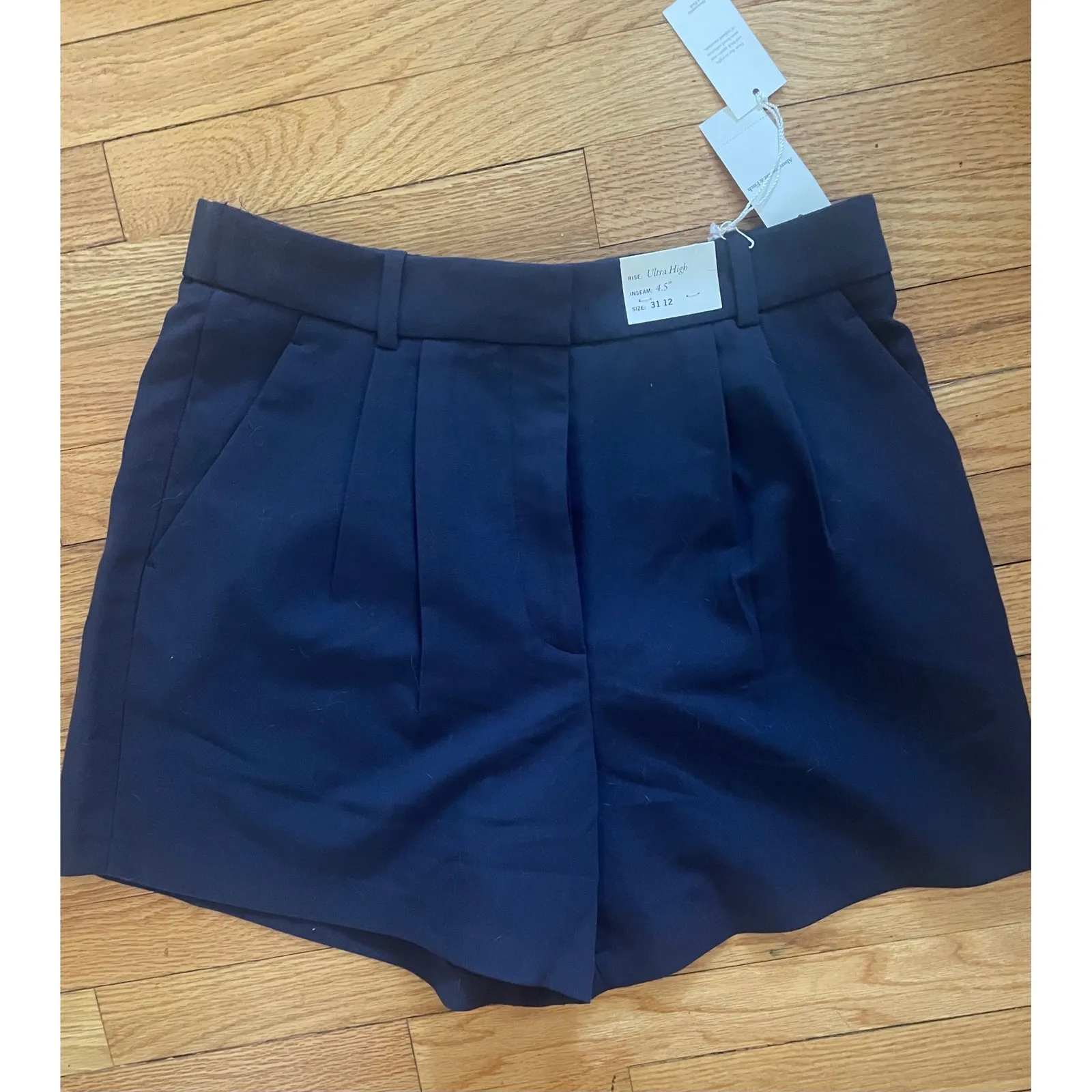 NWT Abercrombie & Fitch Sloane Shorts Ultra High Rise Pleated‎ Navy Blue 31 - Image 5