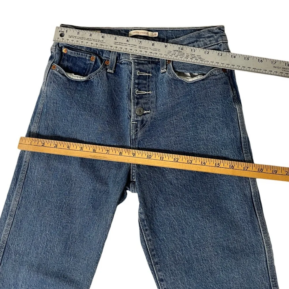 LEVIS Premium Wedgie Straight Fit Jeans Medium Wash Cropped Womens Size 28 - Image 13