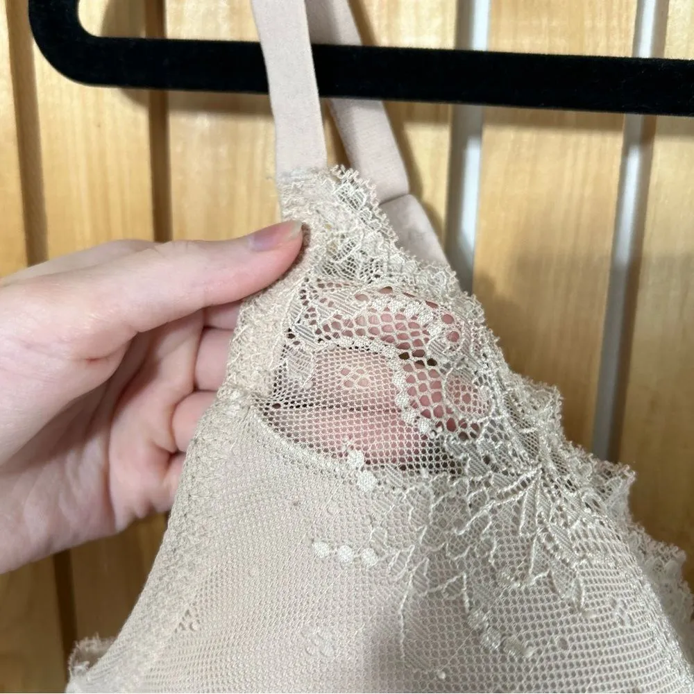 SPANX Undie-Tectable Push Up Plunge Bra Nude Lace Size 36DD - Image 2