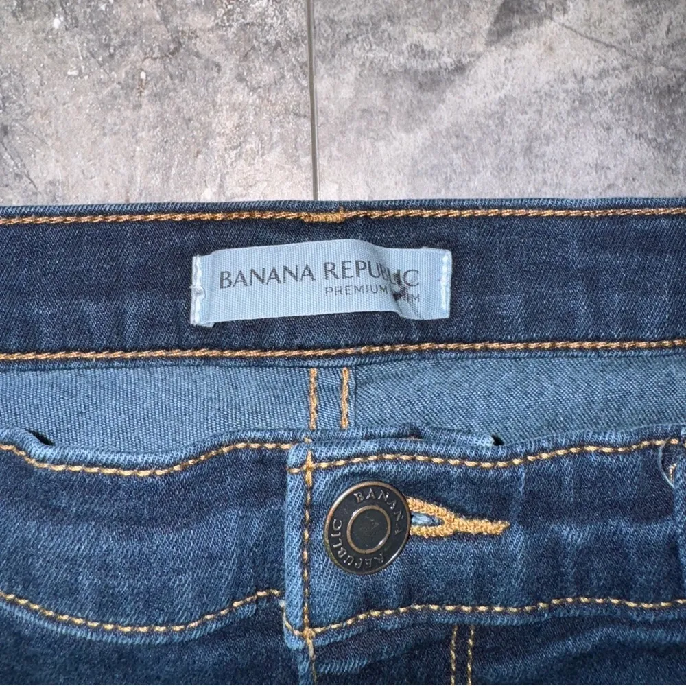 Banana Republic Slim Ankle Dark Wash Jeans Size 31 - Image 3