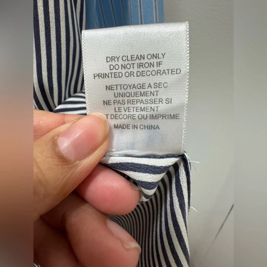 EQUIPMENT FEMME Blue Cream Stripe 100% Silk Collared Formal Evening Blouse Sz S - Image 5