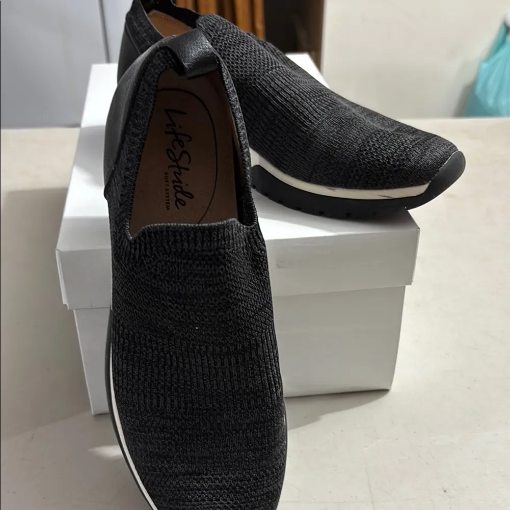 LIFESTRIDE Women's Hailey Knit Sneaker Slip-on Shoes Black Size 8M - Image 2