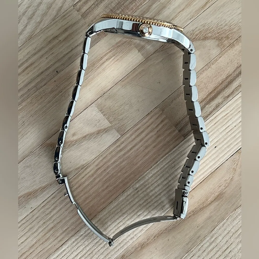 Bulova Ladies Watch Rose and Stainless Bracelet White Dial Day Date Dials - Image 6