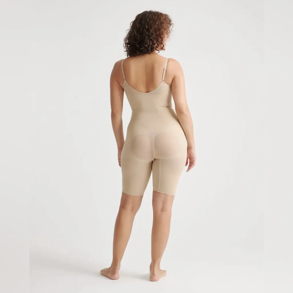 NWT Quince Mid-Thigh Sculpting Bodysuit – Clay Tan, Size M Sold Out Online - Image 5