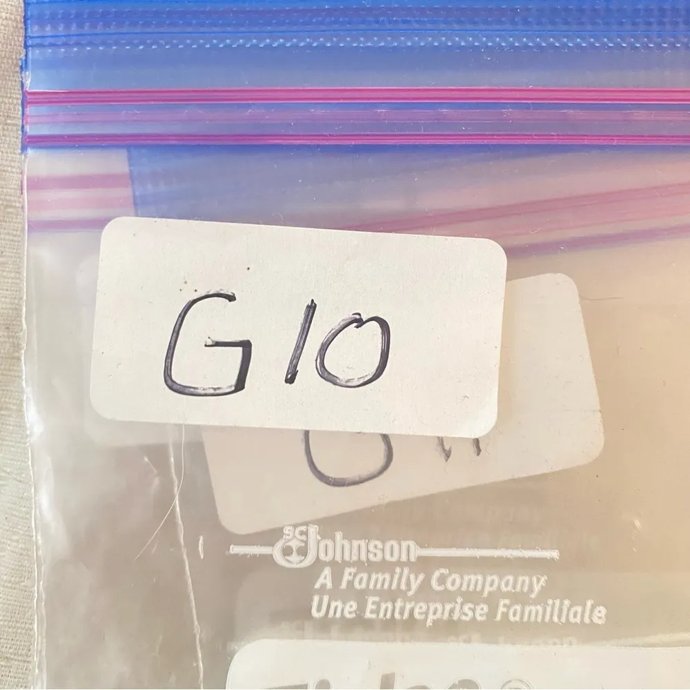 UNBRANDED fushia pink v - Image 11